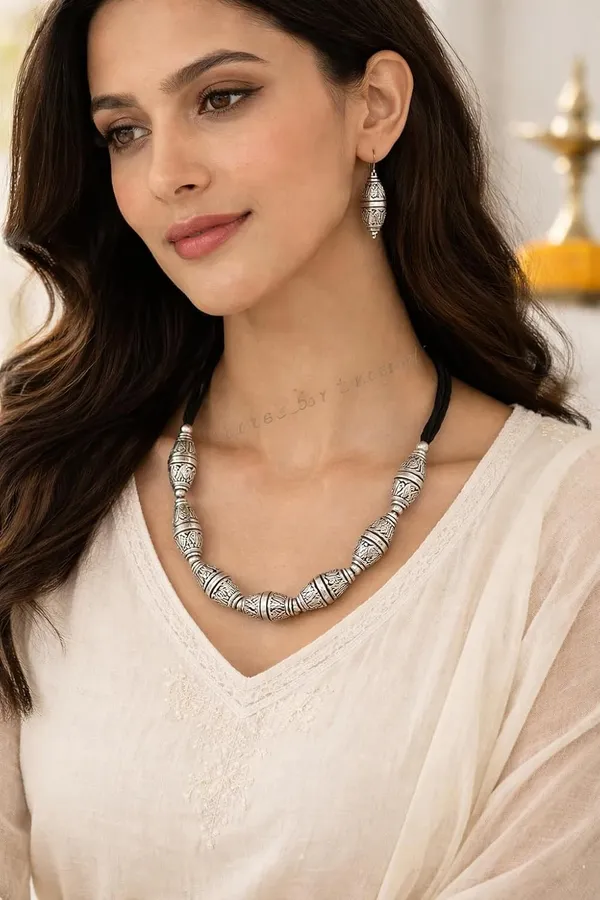 Oxidised_Tribal_Necklace_Set_With_Earrings