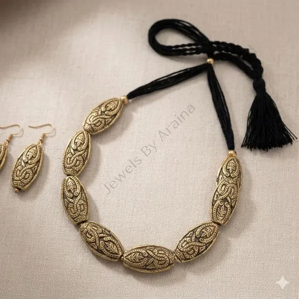 Statement_Necklace_Set_With_Earrings