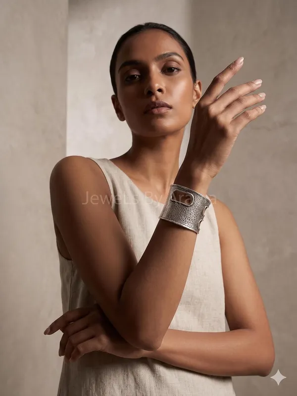 Oxidised_Cuff_Bracelet