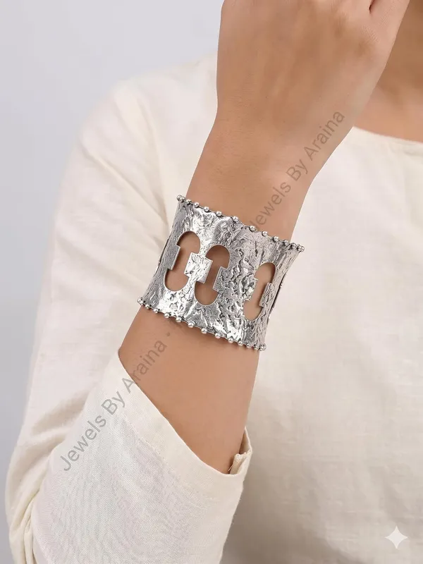 Oxidised_Textured_Cuff_Bracelet