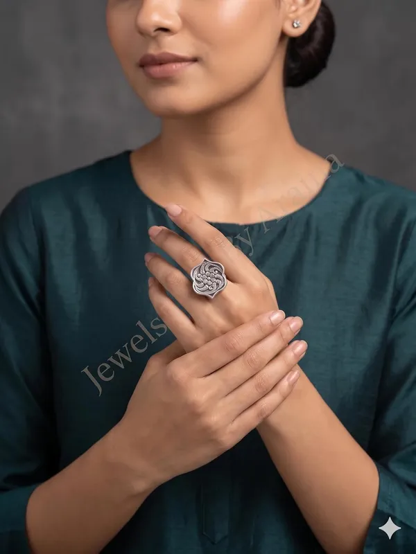 Brass_Floral_Ring