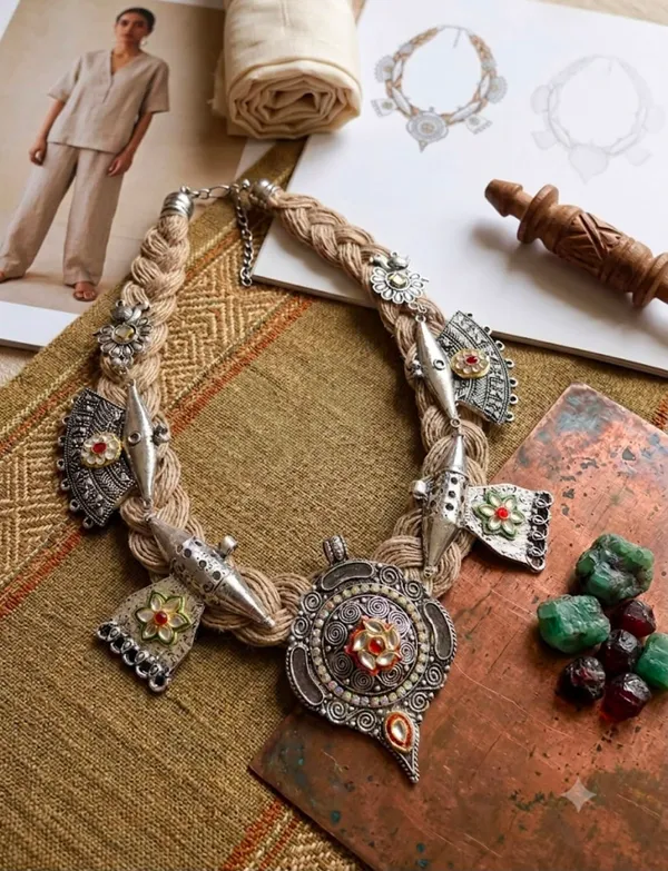 JEWELS_BY_ARAINA_Women_Necklace_and_Chains