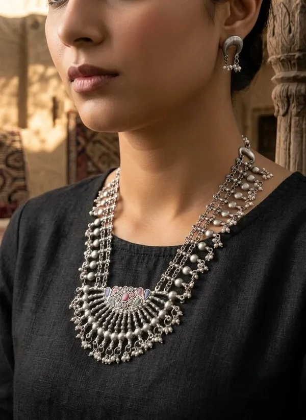Oxidised_Silver_Necklace_Set_With_Crescent_Earrings