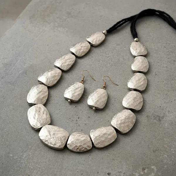 Oxidised_Metal_Necklace_Set_With_Earrings