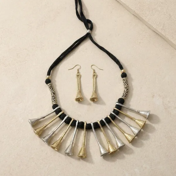 Oxidised_Choker_Necklace_Set_With_Earrings