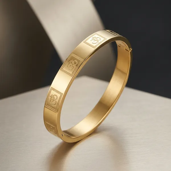 Gold_Stainless_Steel_Engraved_Pattern_Bangle_Bracelet_For_Men
