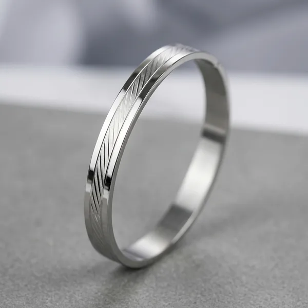 Silver_Stainless_Steel_Textured_Bangle_Bracelet_For_Men