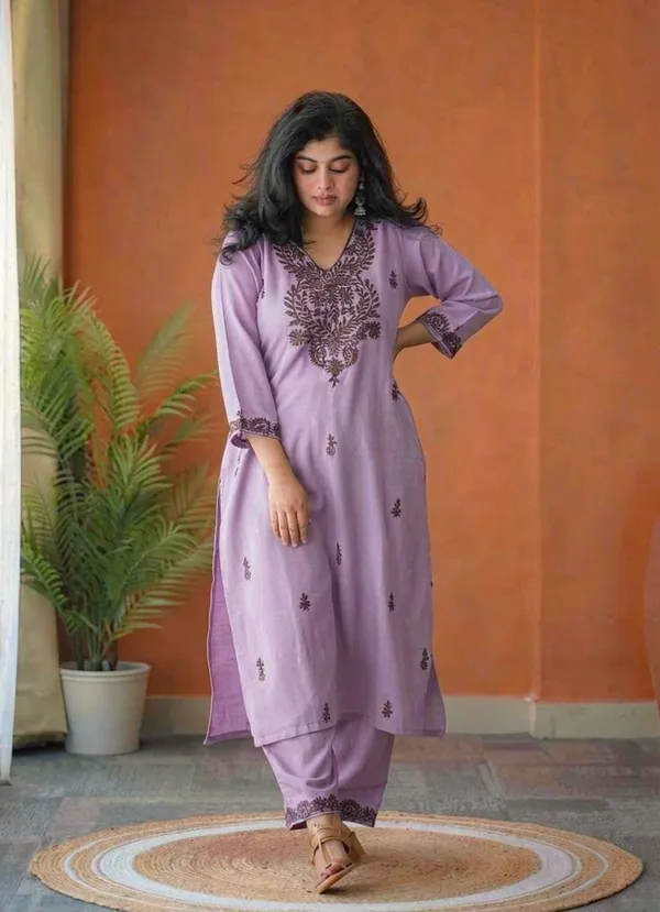Lavender_Embroidered_Kurta_Set_With_Straight_Pants_For_Women