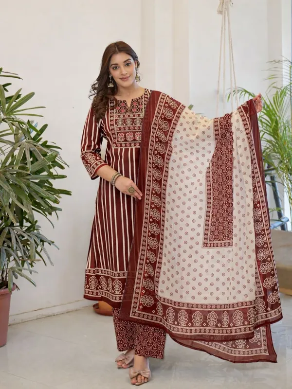Maroon_&_Ivory_Printed_Cotton_Kurta_Set_with_Dupatta_for_Women