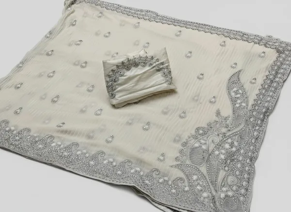 White_Georgette_Crash_Premium_Saree_For_Women