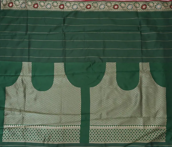Maroon_Green_Jacquard_Silk_Premium_Saree_For_Women
