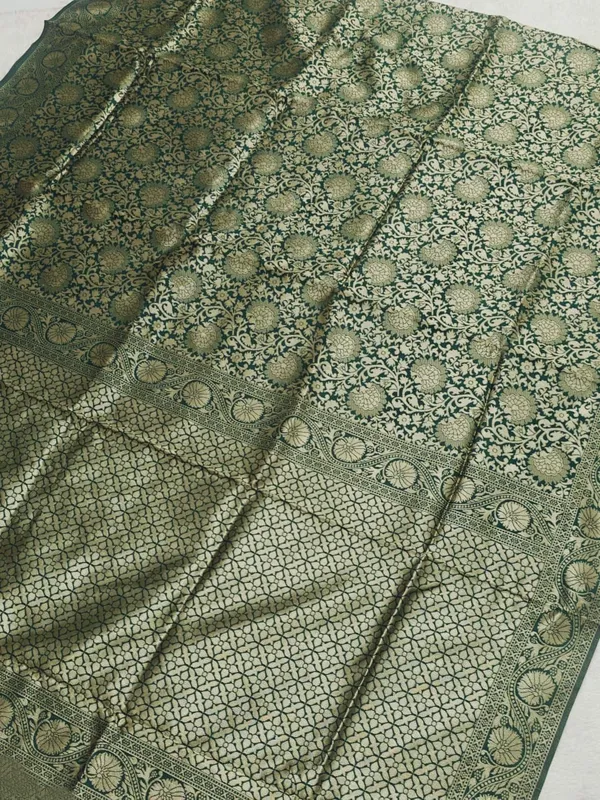 Green_Jacquard_Silk_Premium_Saree_For_Women
