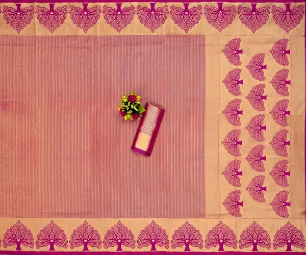 Pink_Jacquard_Silk_And_Kanjivaram_Silk_Premium_Saree_For_Women