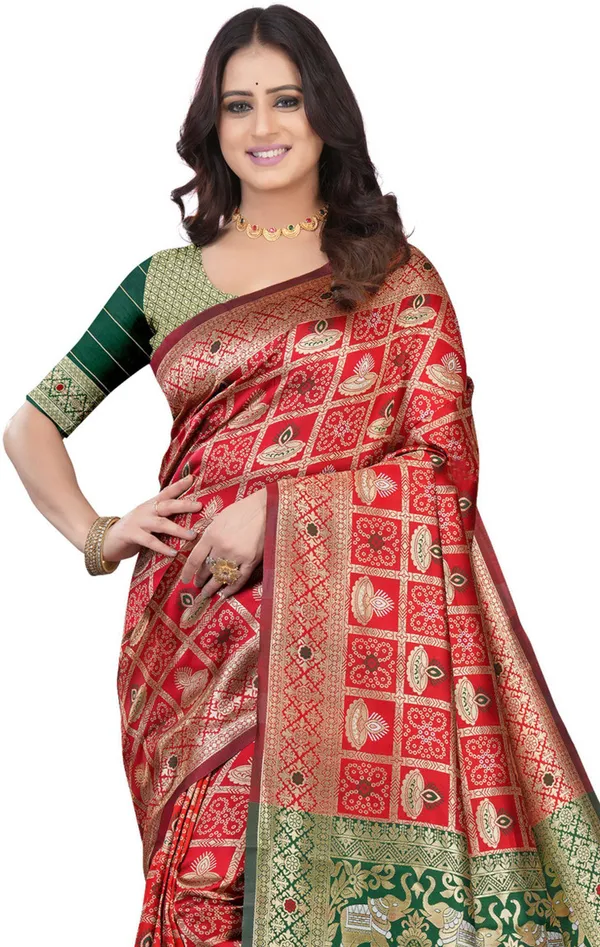 Maroon_Green_Jacquard_Silk_And_Kanjivaram_Silk_Premium_Saree_For_Women