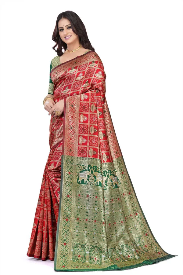 Maroon_Green_Jacquard_Silk_And_Kanjivaram_Silk_Premium_Saree_For_Women