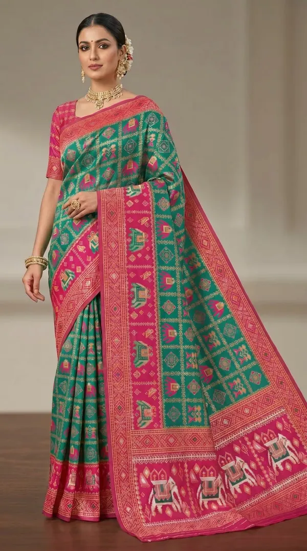 Green_Jacquard_Silk_And_Kanjivaram_Silk_Premium_Saree_For_Women