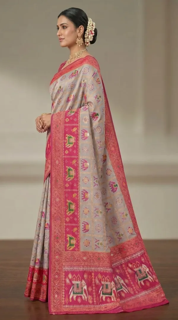 White_Jacquard_Silk_And_Kanjivaram_Silk_Premium_Saree_For_Women