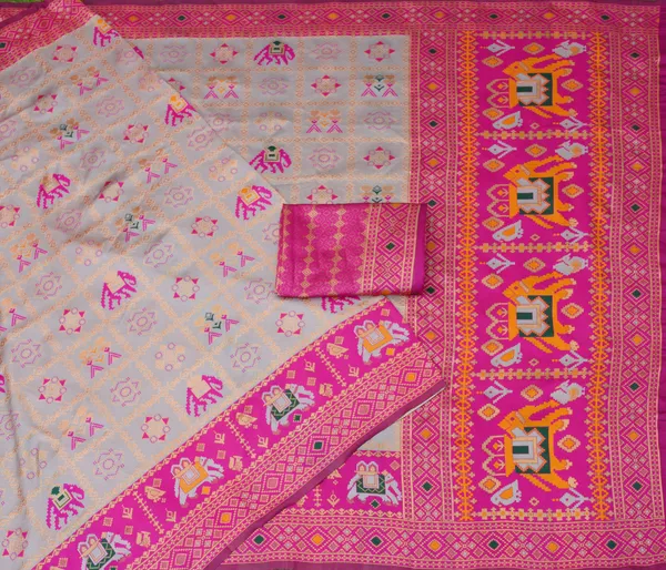 White_Jacquard_Silk_And_Kanjivaram_Silk_Premium_Saree_For_Women