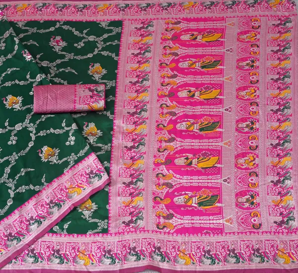 Green_Pink_Jacquard_Silk_And_Kanjivaram_Silk_Premium_Saree_For_Women
