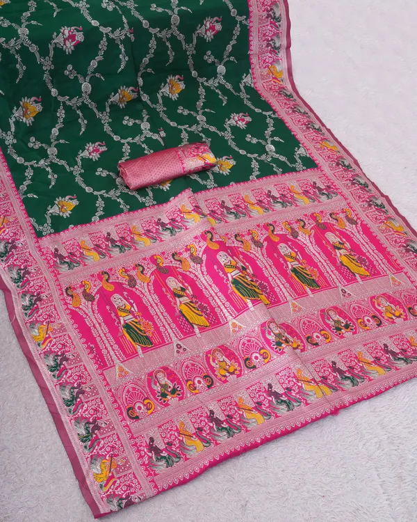 Green_Pink_Jacquard_Silk_And_Kanjivaram_Silk_Premium_Saree_For_Women