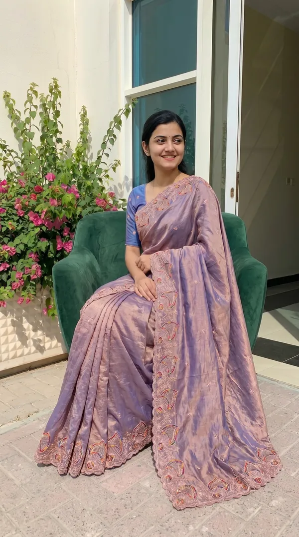 Lavender_Fandy_Chiffon_Satin_Premium_Saree_For_Women