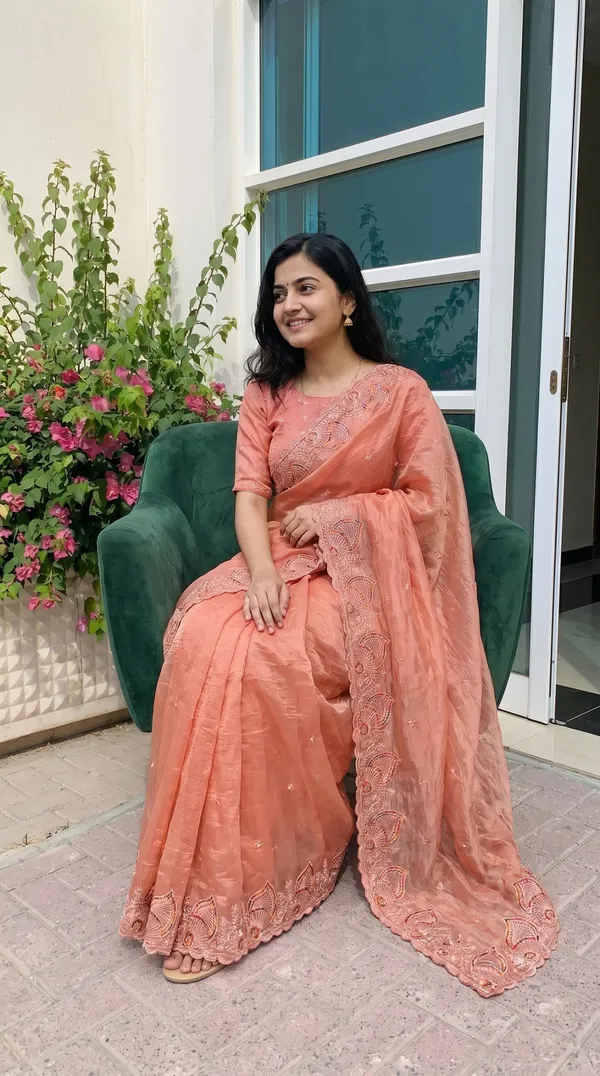 Peach_Fandy_Chiffon_Satin_Premium_Saree_For_Women