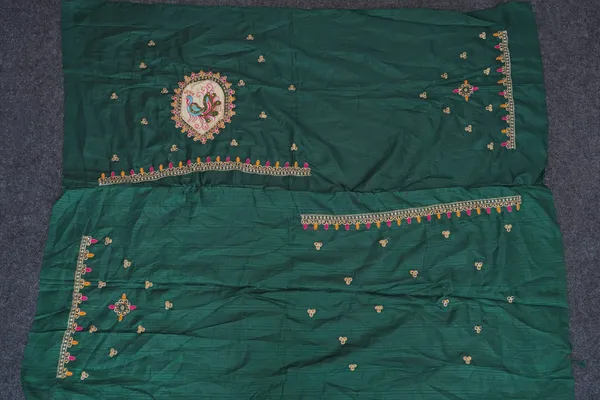 Green_Vichitra_And_Bahubali_Sana_Silk_Premium_Saree_For_Women