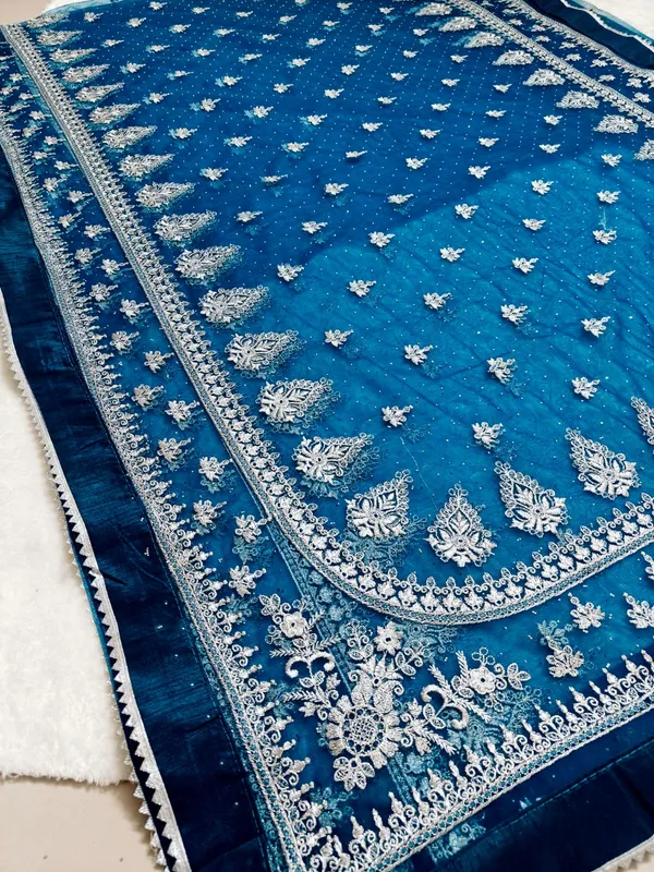 Blue_Heavy_Butterfly_Net_Premium_Saree_For_Women