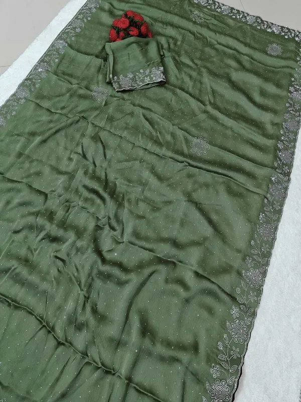 Green_Chiffon_Premium_Saree_For_Women