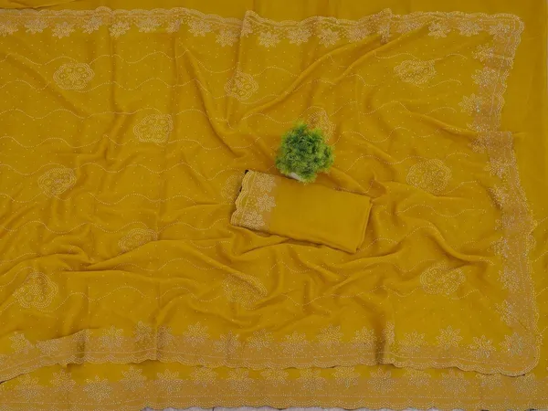 Yellow_Chiffon_Premium_Saree_For_Women