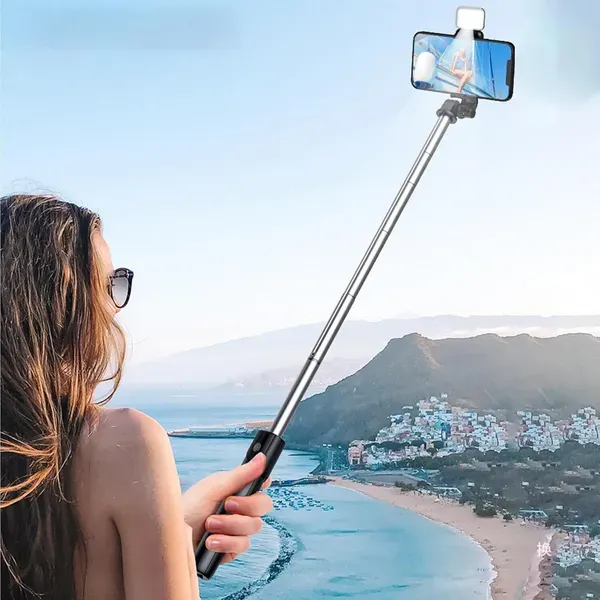 K9_67_Inch_Aluminium_Selfie_Stick_Tripod_With_Led_Light