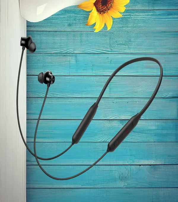 Magnetic_On_Off_48hr_Playtime_Black_Bluetooth_Neckband