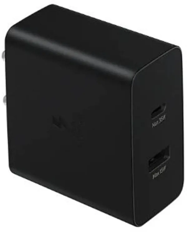 Black_Dual_Port_Fast_Charger_With_Detachable_Cable