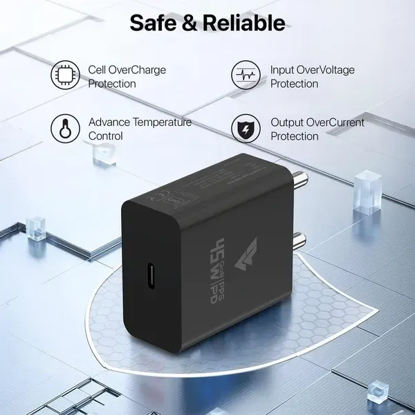 Black_Single_Port_Fast_Charger_With_Detachable_Cable