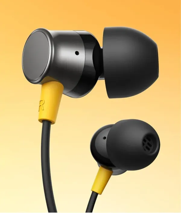 3_Wired_In_Ear_Earphones_9mm_Driver_3_5mm_Jack_With_Mic_Black
