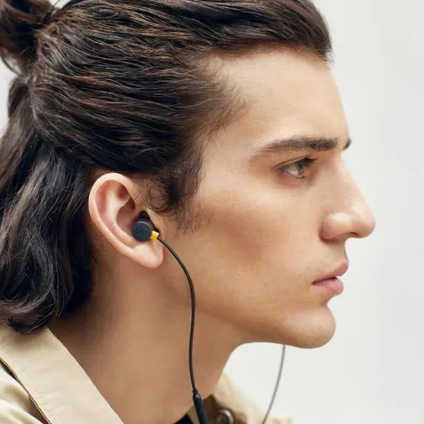 3_Wired_In_Ear_Earphones_9mm_Driver_3_5mm_Jack_With_Mic_Black
