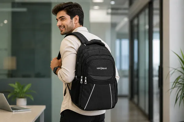 Black_Polyester_Backpack_For_Unisex