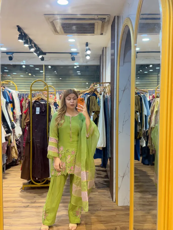 ANAIRA_-_Back_Tie_Up_Farshi_Salwar_Set_With_Handwork