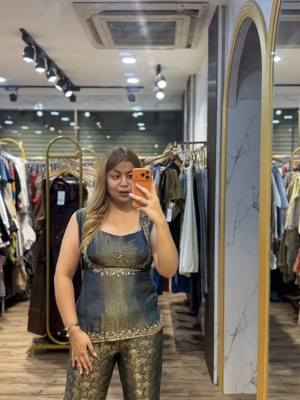 BROCADE_-_Tissue_Handwork_bustier_and_overlay_with_Brocade_Bottom