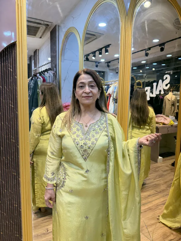 TARA_-_Mirrorwork_Suit_Set_with_Pockets