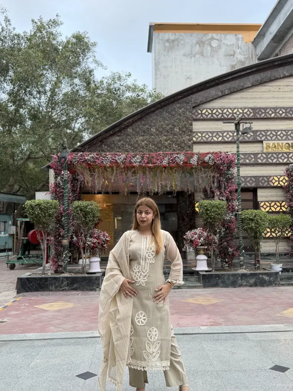 TARINI_-_Crochet_Floral_Mul_Cotton_Suit