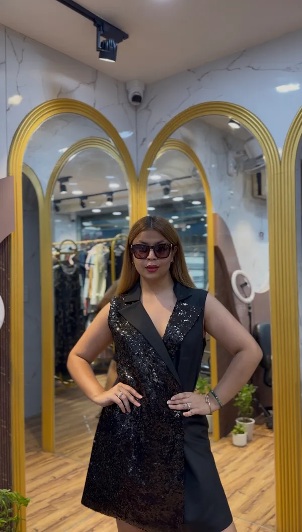 CHLOE_-_Banana_Crepe_With_Sequin_Blazer_Dress_
