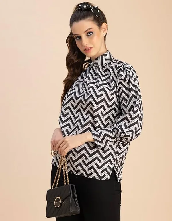 Black_And_White_Chic_Stripe_Folded_Band_Neck_Top