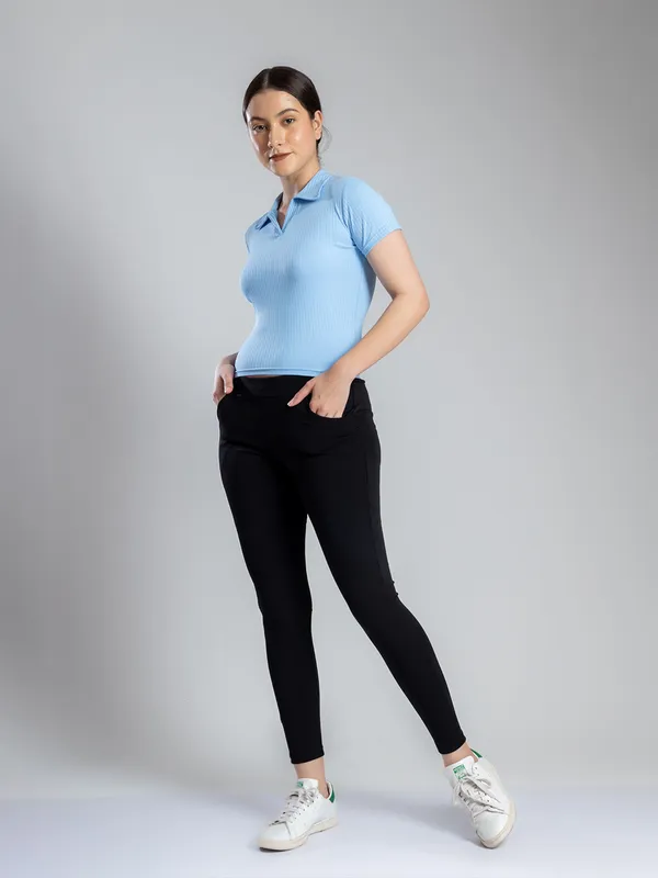 Blue_Womens_Ribbed_Collared_V_Neck_Crop_Top