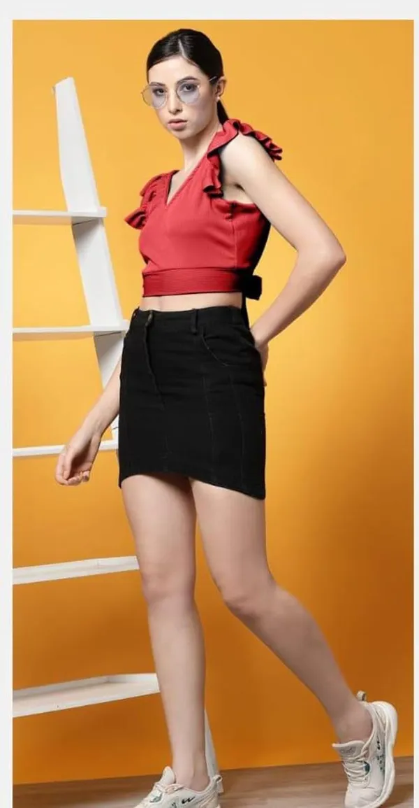 Red_Womens_Polyester_Crop_Top_V_Neck