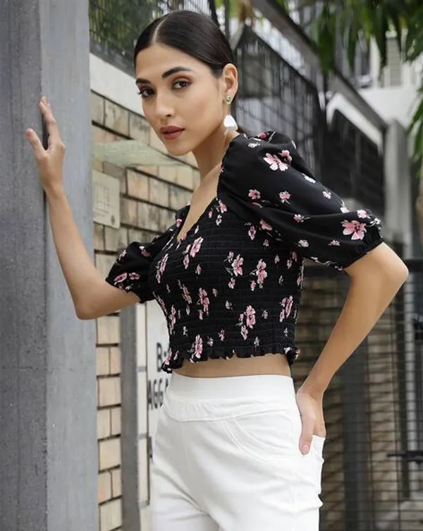 Black_Womens_Smocked_Crop_Top_With_Puff_Sleeves