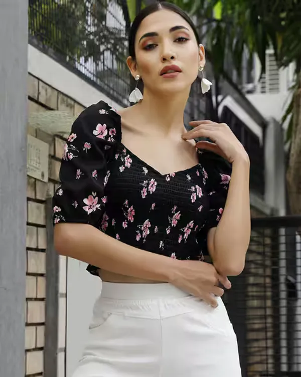 Black_Womens_Smocked_Crop_Top_With_Puff_Sleeves