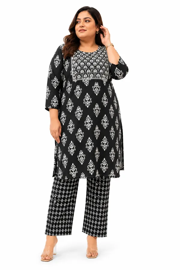 Black_Cotton_Plus_Size_Kurta_Pant_Set_For_Women