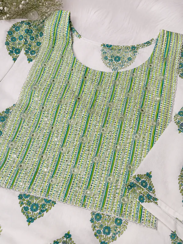 White_And_Green_Cotton_Plus_Size_Kurta_Pant_Set_For_Women