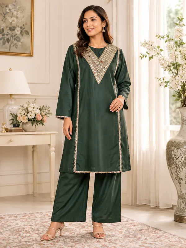 Dark_Green_Embroidered_Co-ord_Set_for_Women_with_Mirror_work